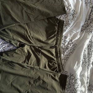 Zyia green everywhere pants.